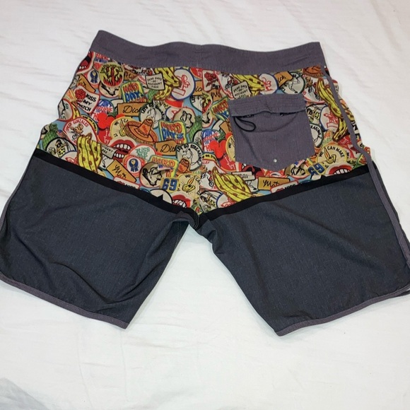 Matix waist 35” Velcro tie front Board Shorts with patch / logo print material - Picture 7 of 16